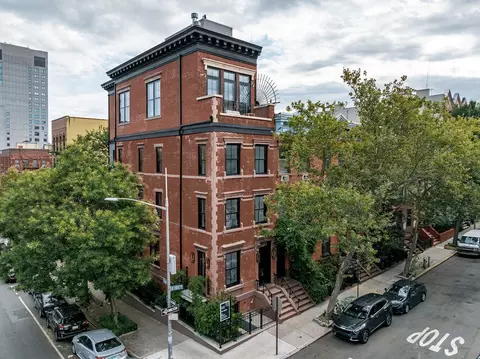1341 Park Ave, New York, NY 10029