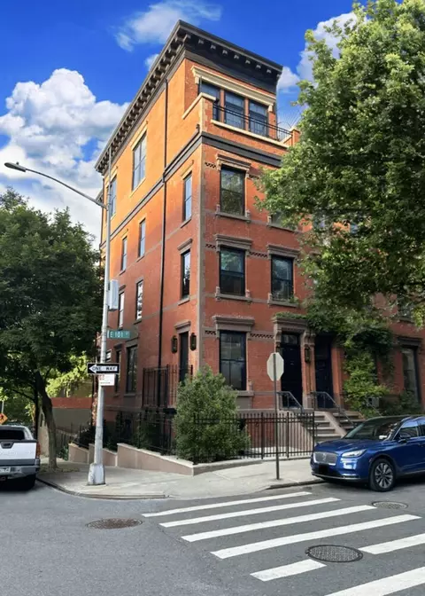 1341 Park Ave, New York, NY 10029
