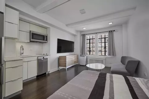 25 Tudor City Pl #402, New York, NY 10017
