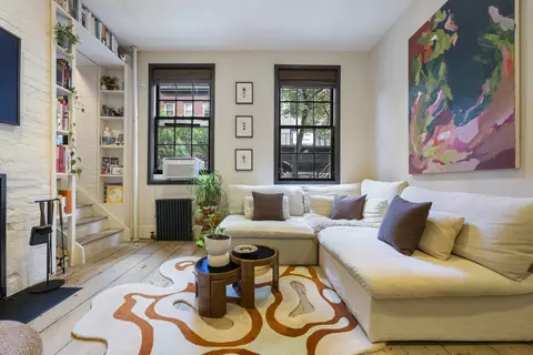 49 King St #5, New York, NY 10014