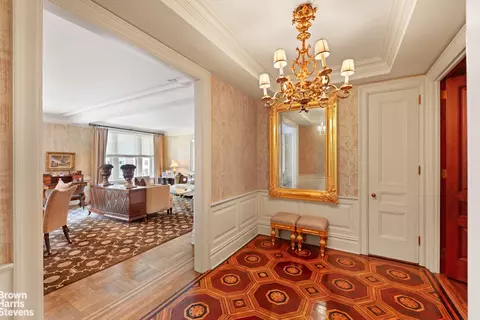 875 Park Ave #8C, New York, NY 10075