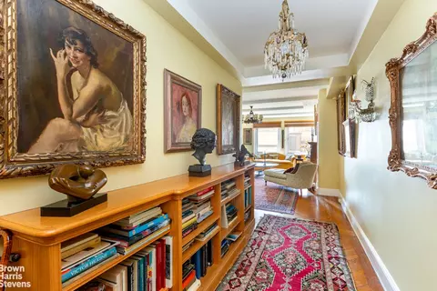 439 E 51st St #7B, New York, NY 10022