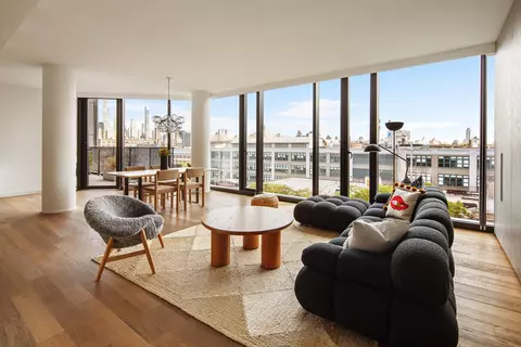 21-30 44th Dr #6-A, New York City, NY 11101