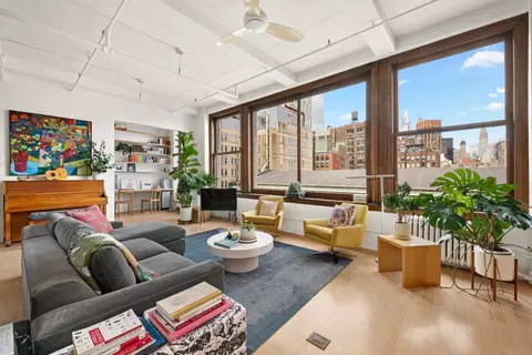 118 E 25th St #10, New York, NY 10010