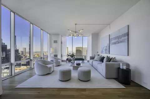 641 5th Ave #23A, New York, NY 10022