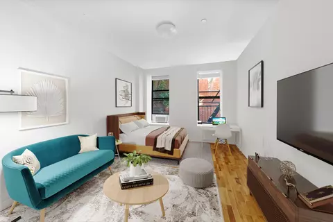 268 E 4th St #1A, New York, NY 10009