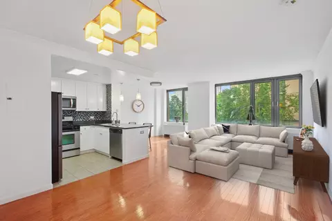 455 Main St #4K, New York, NY 10044