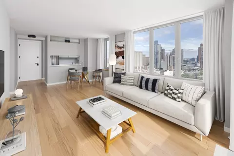 200 E 89th St #14G, New York, NY 10128