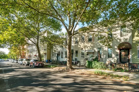 359 17th St, Brooklyn, NY 11215