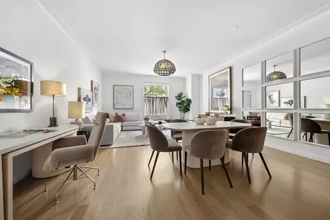 350 W 71st St #1A, New York, NY 10023