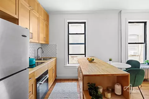 423 15th St #2B, Brooklyn, NY 11215