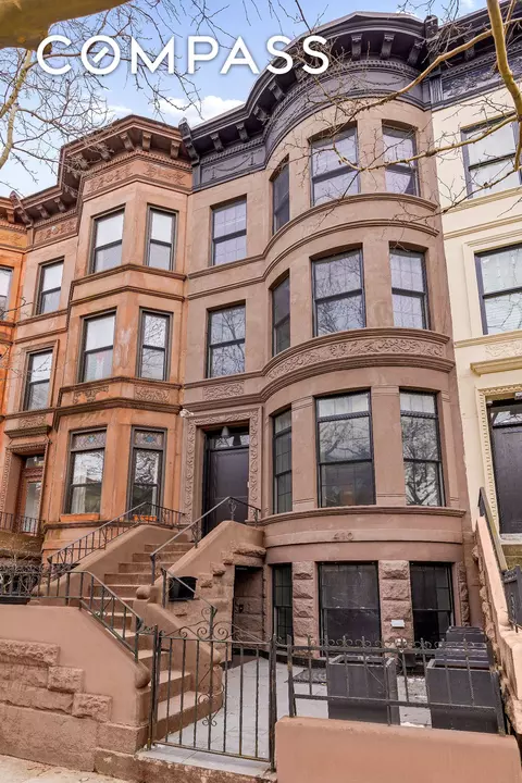 410 Hancock St, Brooklyn, NY 11216