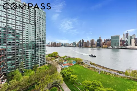 46-30 Center Blvd #1106, New York City, NY 11109