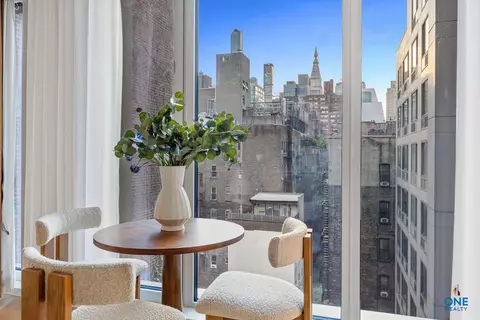 250 E 25th St #9-A, New York, NY 10010