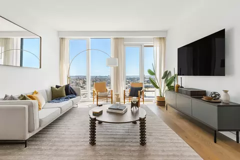 50 Bridge Park Dr #25E, Brooklyn, NY 11201