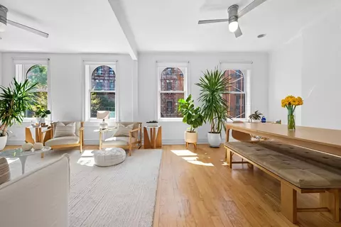 323 W 11th St #2WE, New York, NY 10014