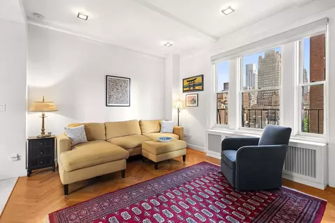 156 E 79th St #9F, New York, NY 10075