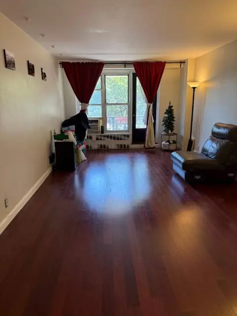 35-51 85th St #4C, New York City, NY 11372