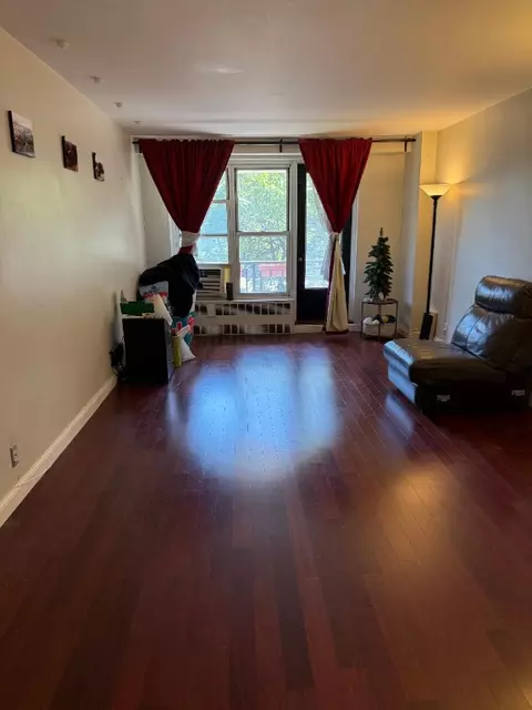 35-51 85th St #4C, New York City, NY 11372