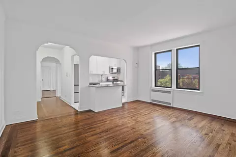 35-45 81st St #F-6, New York City, NY 11372