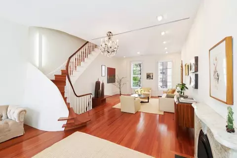 225 E 62nd St, New York, NY 10065