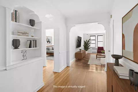 657 E 26th St #5T, Brooklyn, NY 11210