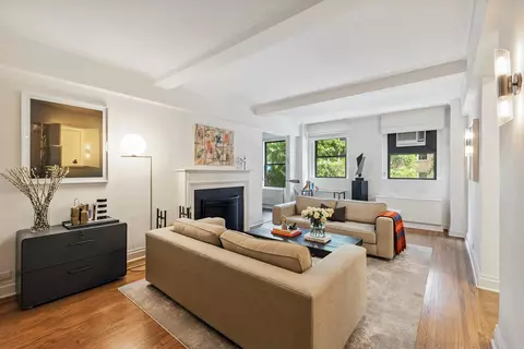 242 E 19th St #2C, New York, NY 10003