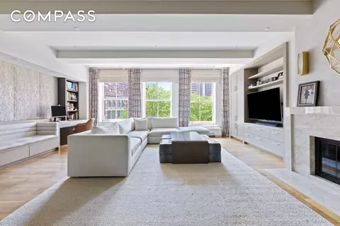 161 Duane St #4B, New York, NY 10013