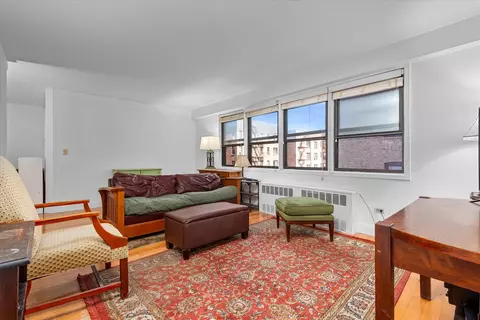 579 W 215th St #2-F, New York, NY 10034