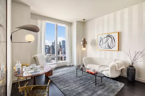 252 South St #77B, New York, NY 10002