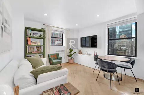 150 W 51st St #1919, New York, NY 10019