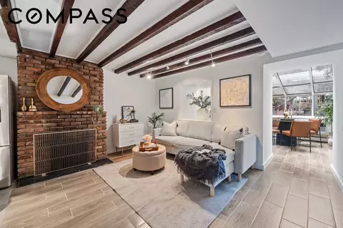 261 W 71st St #1, New York, NY 10023