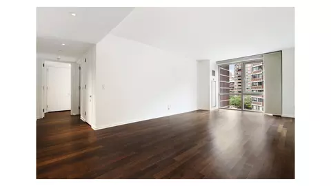 340 E 23rd St #6E, New York, NY 10010