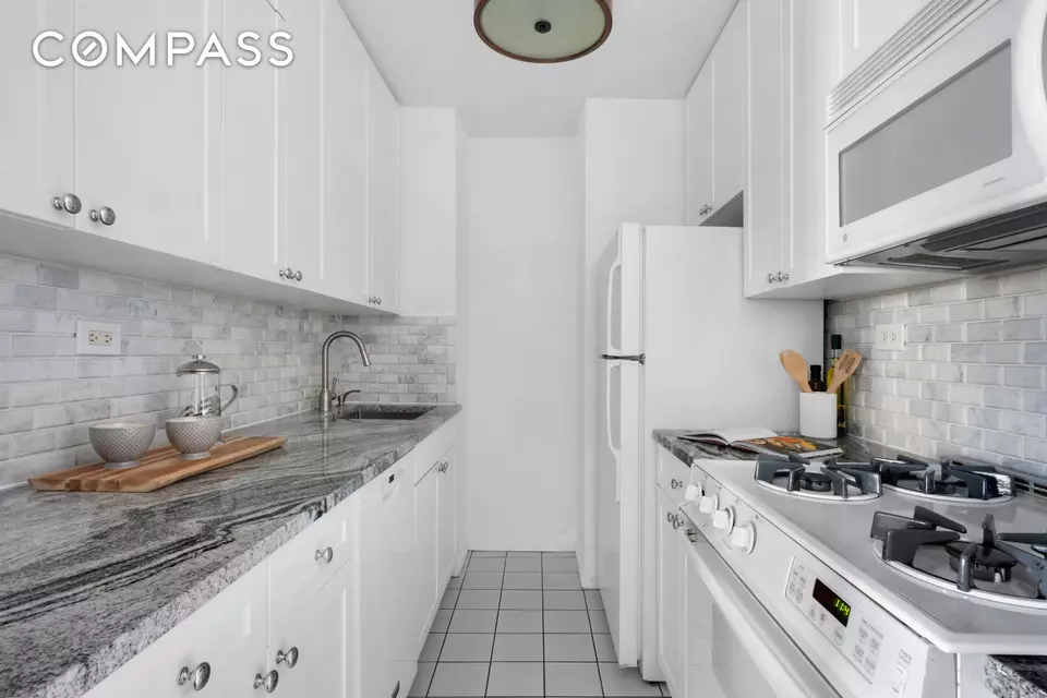  345 E 81st St #17H, New York, NY 10028 photo 7