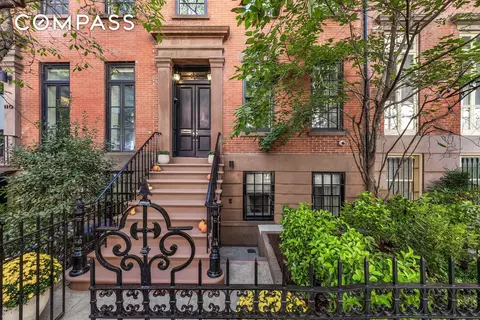 112 W 13th St, New York, NY 10011