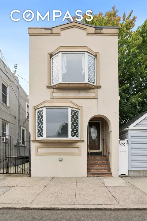 78-09 77th Ave, New York City, NY 11385