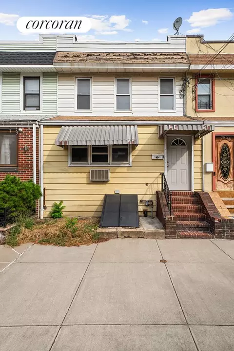 79-31 68th Rd, New York City, NY 11379