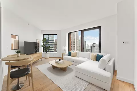 75 Wall St #38N, New York, NY 10005