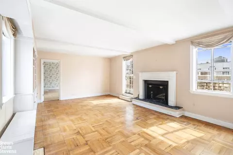 1060 Park Ave #PHA, New York, NY 10128