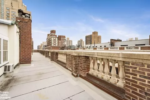 1060 Park Ave #PHB, New York, NY 10128
