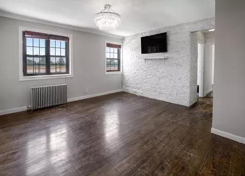 141-25 78th Ave #3-B, Kew Gardens Hills, NY 11367