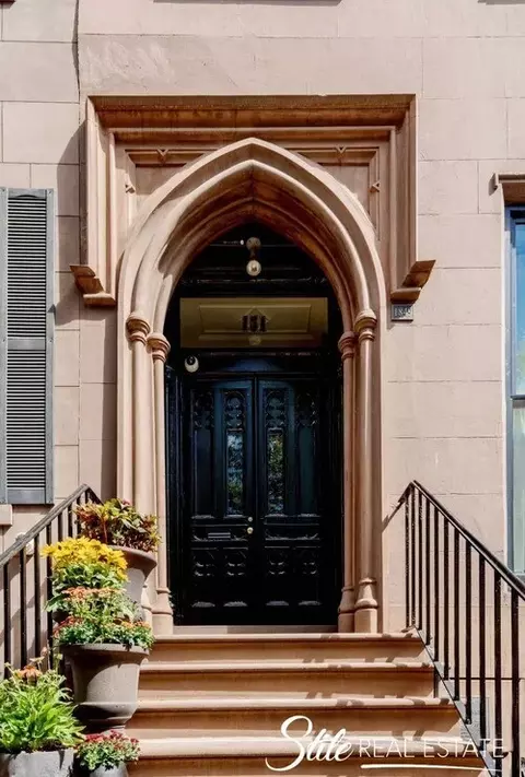 151 Ave B, New York, NY 10009