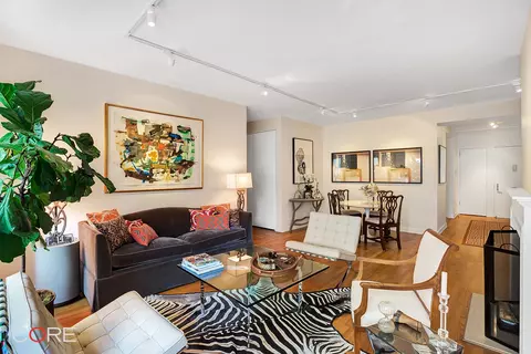 40 W 55th St #5B, New York, NY 10019