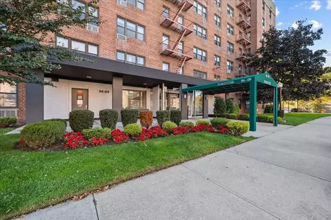 84-09 155th Ave #4N, New York City, NY 11414