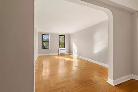 415 Ocean Pkwy #3G, Brooklyn, NY 11218