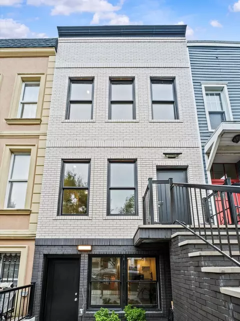 300 18th St, Brooklyn, NY 11215