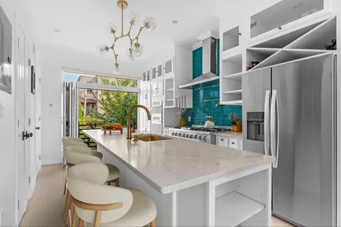 15 Dewey Pl, Brooklyn, NY 11233