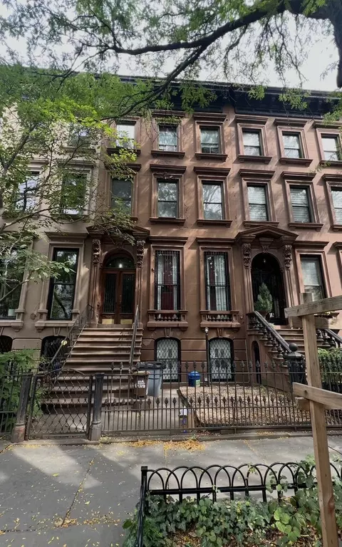 379 Grand Ave, Brooklyn, NY 11238
