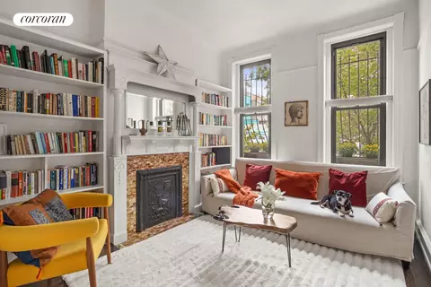 へボロ CONTEMPORANEA 11216, NY 2025 Housing Market | realtor.com®