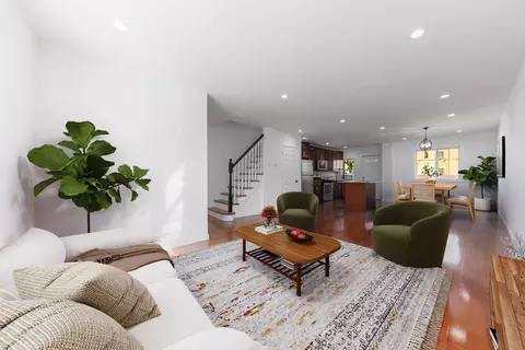 102-13 183rd Pl, New York City, NY 11423